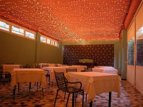 Albergo Lavagnese Лаваня Екстериор снимка